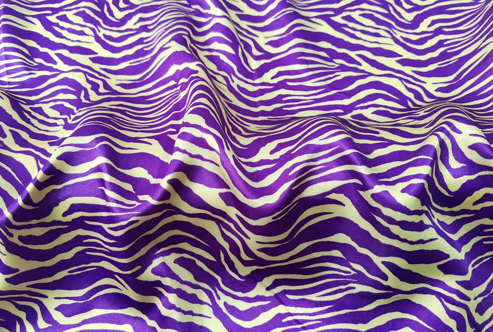 1 Meter x 1,48 Meter gestreifter Zebra-Satin-Druckstoff, weiches Futter – Detail 31