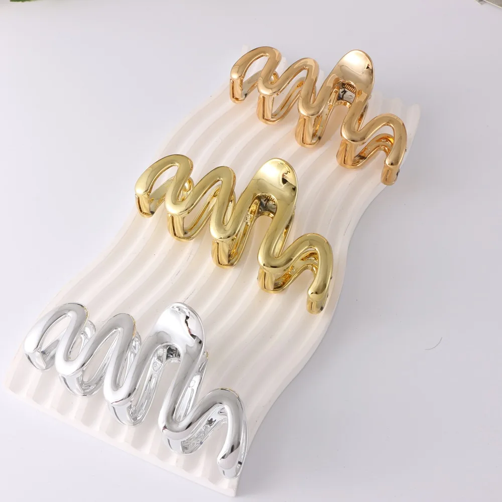 

Wavy hairpins on the back of the head, hair, women's light luxury shark clip headdress