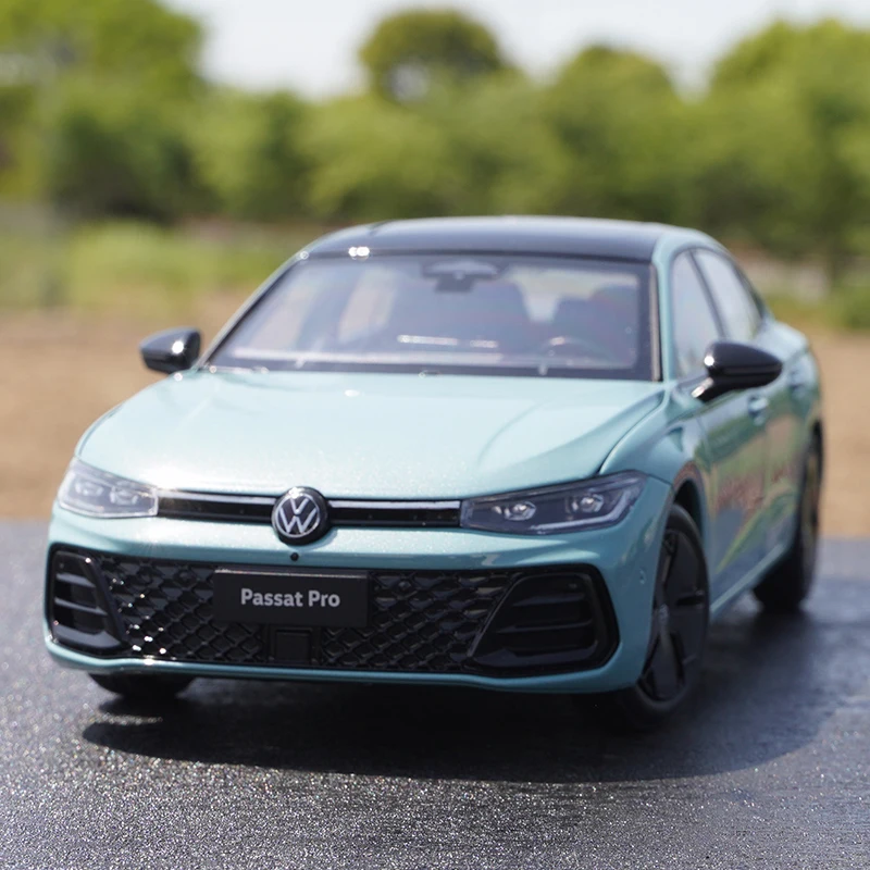 

1:18 2024 VW PASSAT Pro Alloy Car Model Diecast Metal Vehicles Car Model High Simulation Collection Childrens Toy Gift Decortion