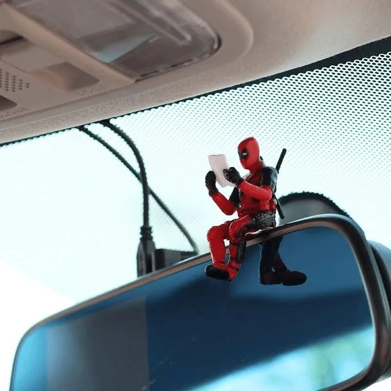 Deadpool أنيمي الكرتون البضائع Deadpool اكسسوارات السيارات الزينة الداخلية للرجال النساء أزياء شخصيات سطح المكتب العصرية
