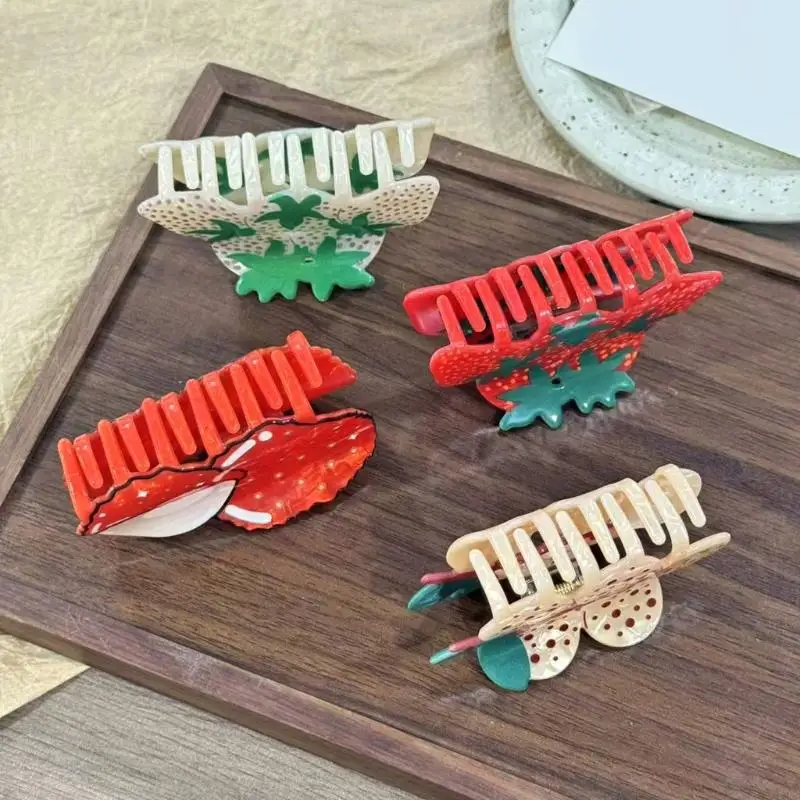 2026 New Elegant Fruit Styles Acrylic Hair Claw Clip Sweet Strawberry Lychee Design Practical Hair Accessory For Girls Women