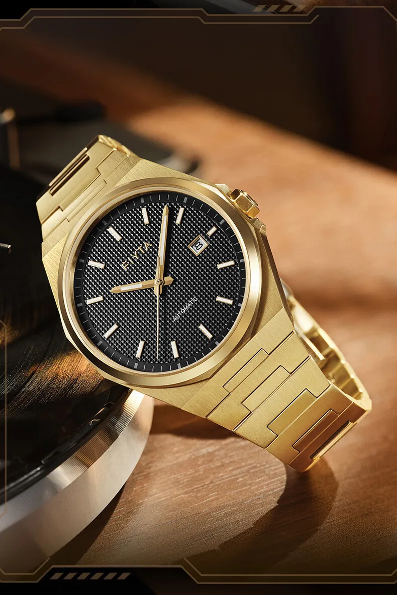 ساعة ميكانيكية للرجال من Fiyta بتصميم ذهبي قديم وساعات عمل عصرية مضيئة للرجال