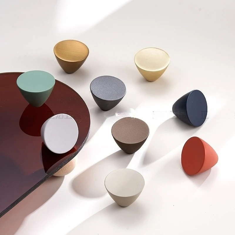 High-end solid zinc alloy drawer pull, suitable for study room door, wardrobe door, and children's room single-hole handle.