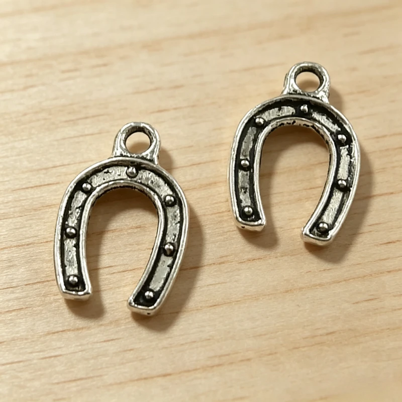 440 Stück antiksilberfarbene Hufeisen-Anhänger, 16 x 11 mm, DIY-Armbänder, Ohrringe, Schmuckherstellung # 2945 Großhandel – Detail 1
