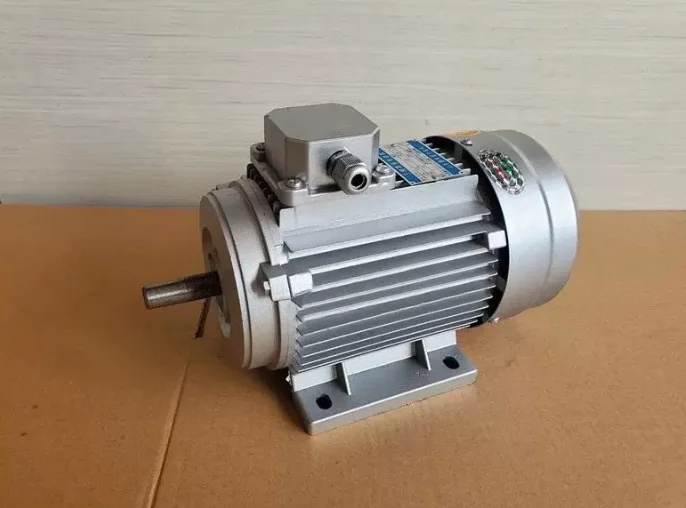 220V 380v three-phase drill chuck pig mouth drill bag motor, solid wood broken bridge aluminum open drilling and tapping motor