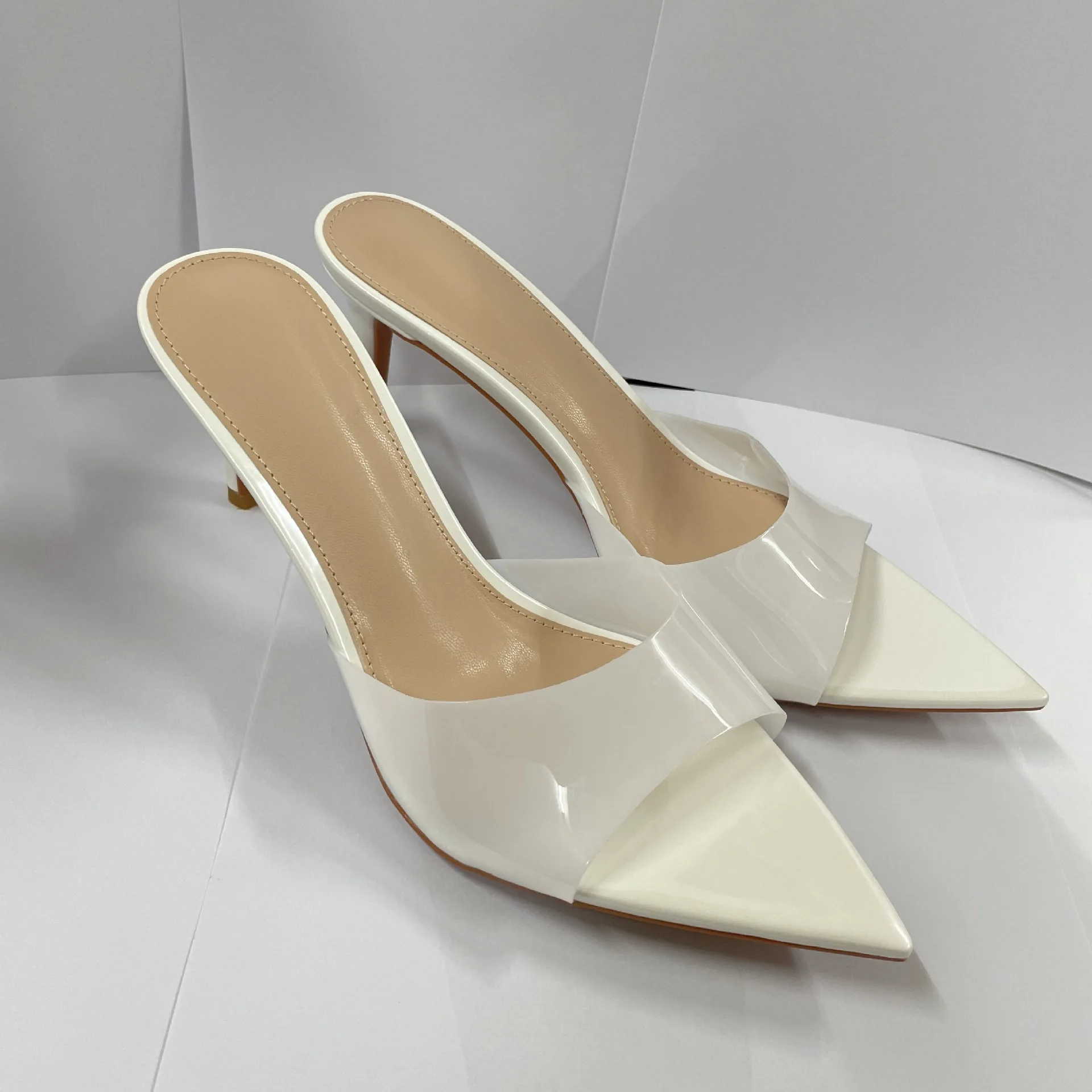 White8.5cm