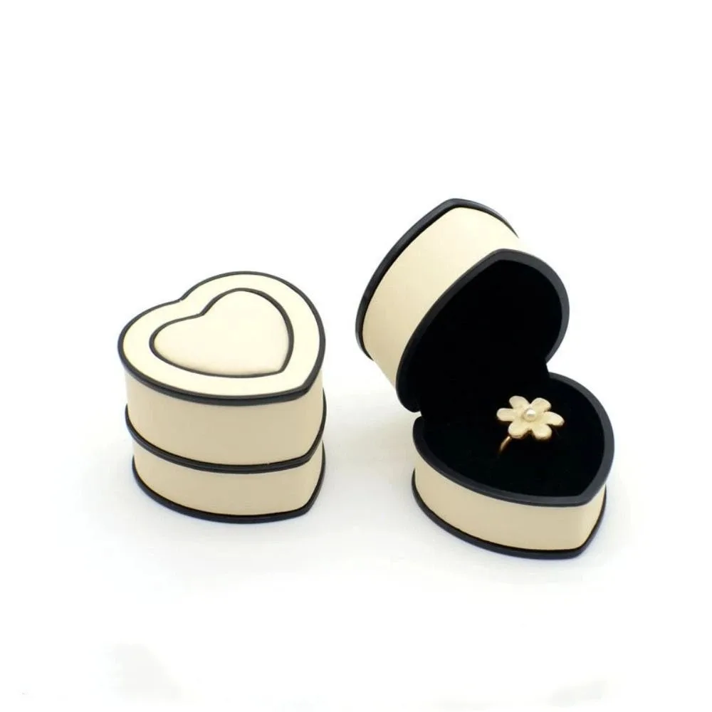Heart-shaped Jewelry Box PU Leather Solid-color Surface Heart-shaped Box Compact Portable Size Reliable Stitching PU Leather Box