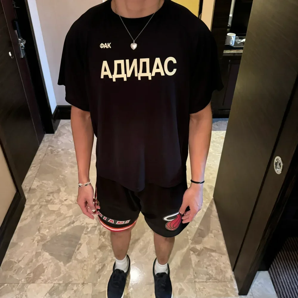 Yao Fashion Kanye Russian Slogan Luxury Brand  Quick Drying Fabric Men Tee Tops HipHop Loose Casual Streetwear T Shirt For Men