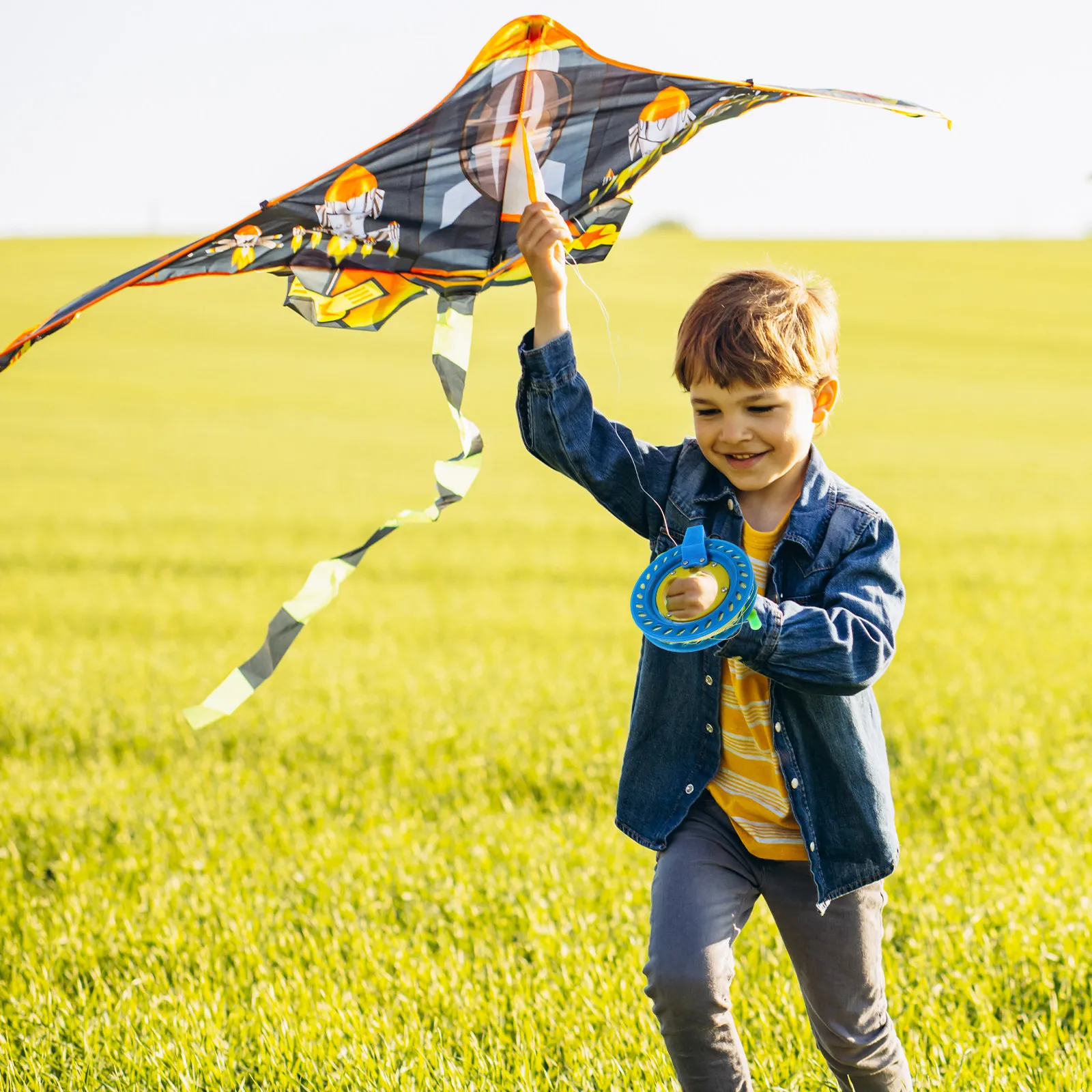 

1 шт. пластиковая катушка для лески 16 см, синяя, с 100 м цветной стальной проволокой с кристаллическими бусинами, прочная, усиленная АБС-пластиком, для уличных игр с воздушными змеями, гладкая