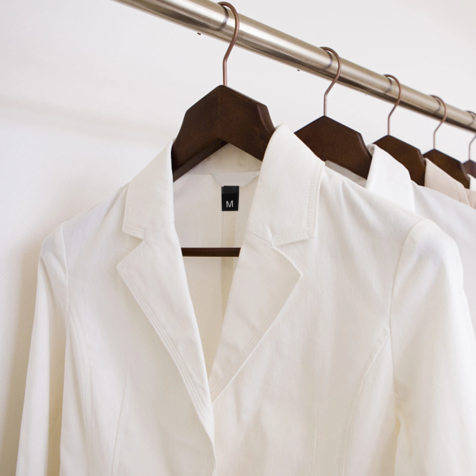 

800 Pcs Cloth Sewing Labels Clothing Shirt Size Stickers Clothes Tags Hanger Bulk Fabric