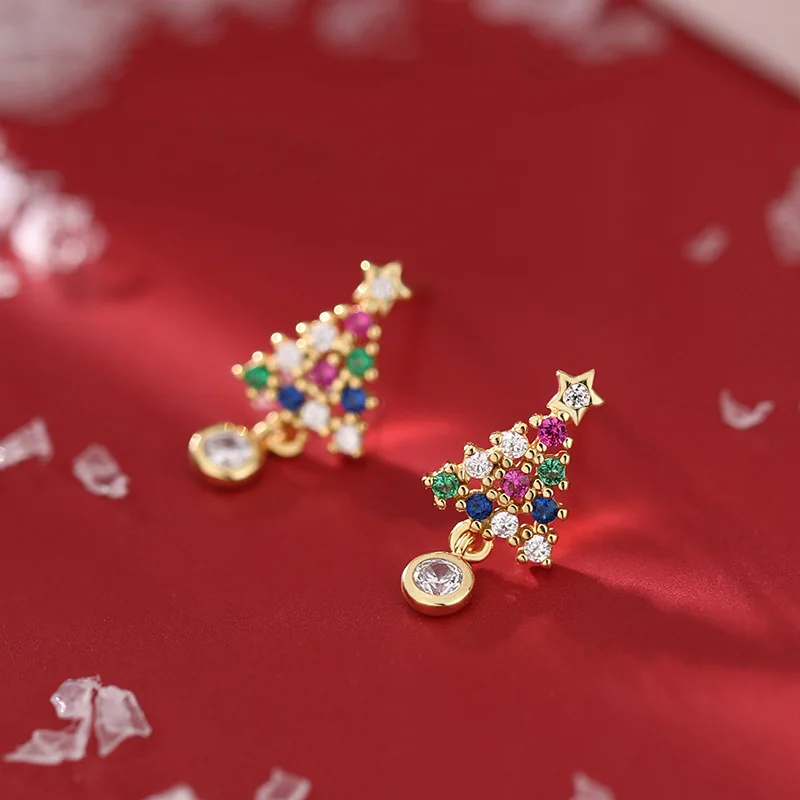 Koreanische Zirkon-Schneeflocken-Weihnachtsbaum-Ohrstecker für Frauen, Glänzende Kristall-Elch-Ohrringe, Zarte Weihnachts- und Neujahrs-Schmuckstücke – Detail 3