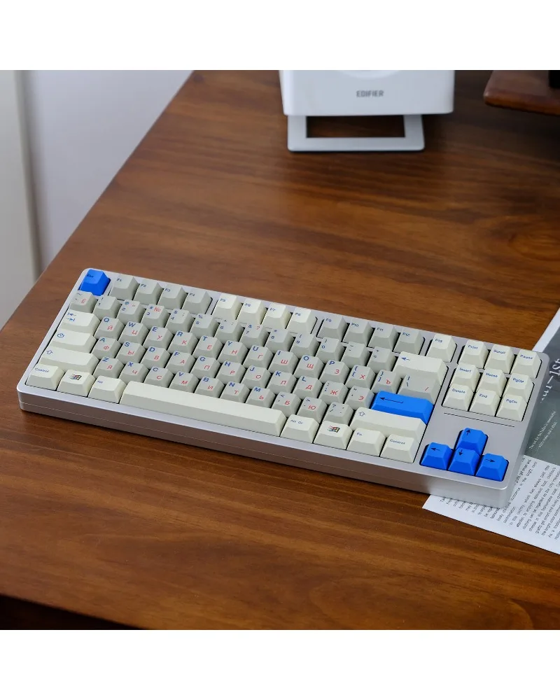Retro gray-white blue-red Russian, root PBT material, original highly sublimated keycaps