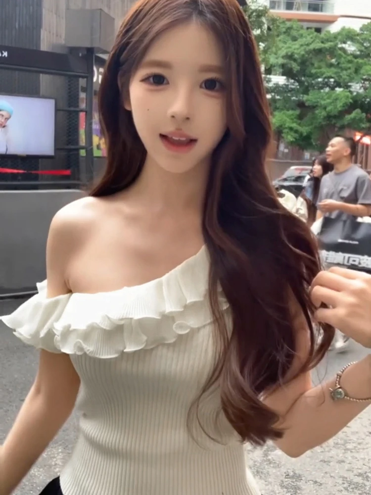 

Новый летний облегающий трикотажный топ на одно плечо с кружевной отделкой в японском стиле, однотонный, из полиэстера