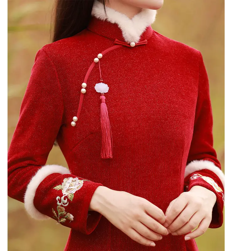 Women Red New Year Cheongsam Party Dresses New Winter Autumn Thickened Embroidery Warm Chinese Style Slim Qipao