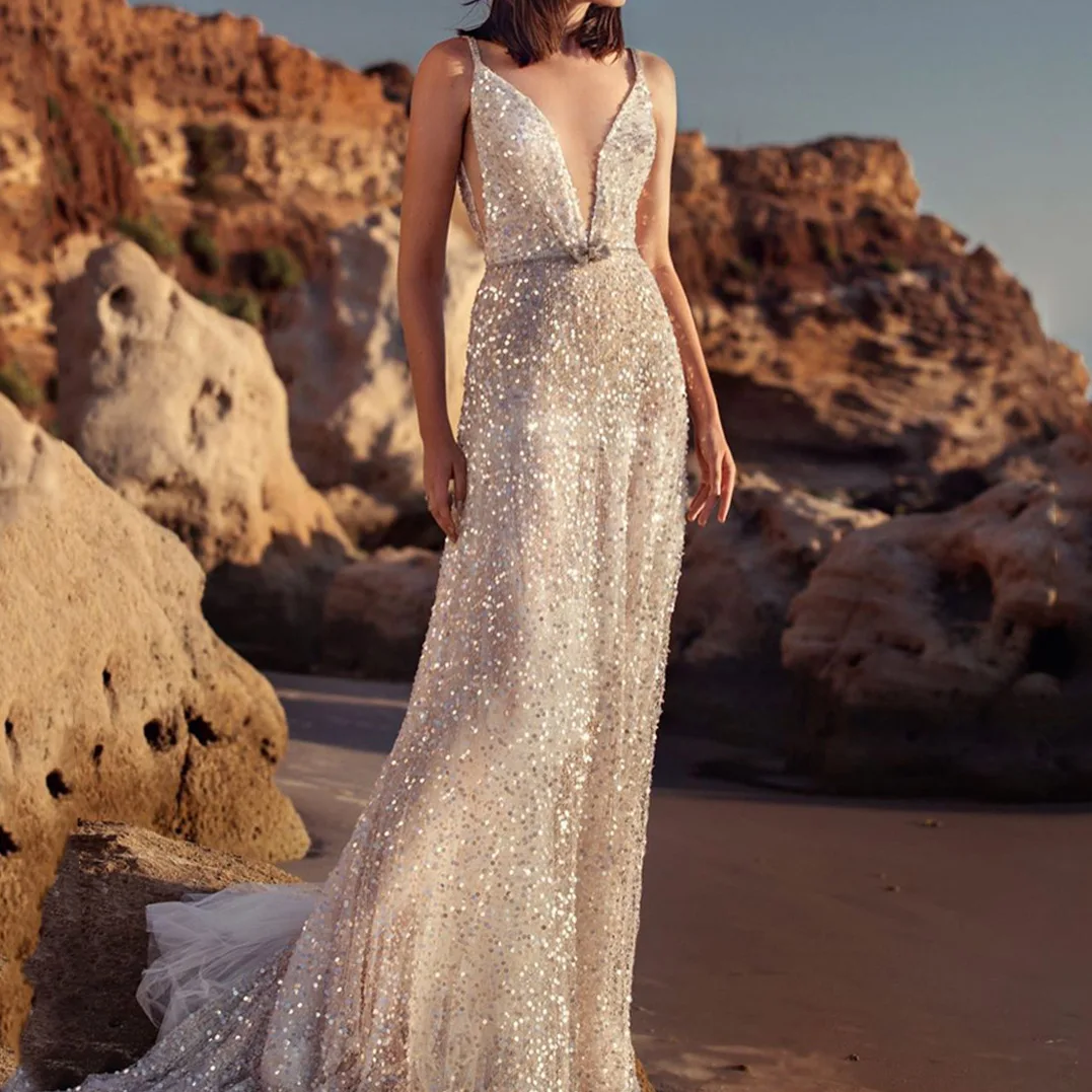 Robe à bretelles à paillettes argentées, col en v, sans manches, cintrée à la taille, nouvelle collection été 2025