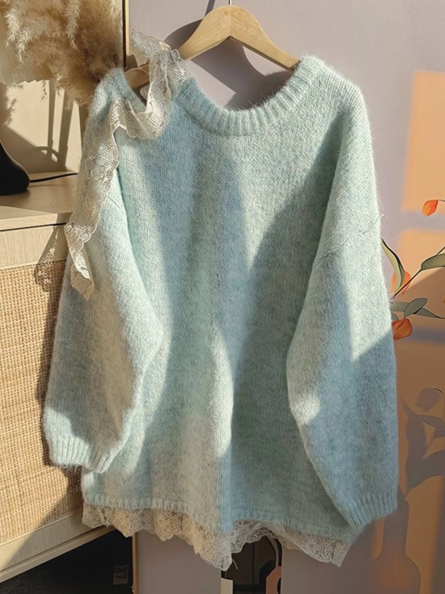 

Женский осенне-зимний толстый кружевной лоскутный свитер в ленивом стиле, дизайн с завязками на плечах, сладкий и нежный стиль, подходит для женской осенне-зимней повседневной носки, свиданий и покупок