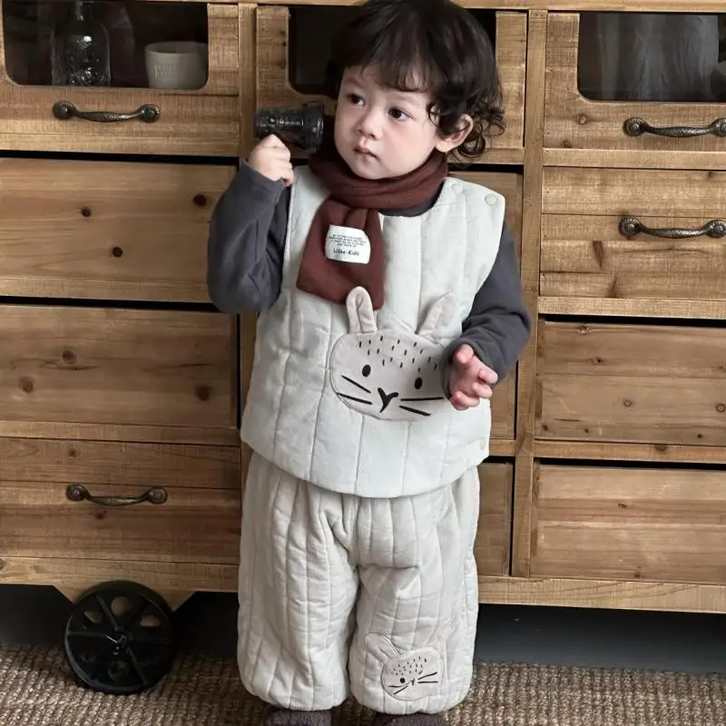 

2025 Winter New Baby Sleeveless Clothes Set Boys Girls Cute Cartoon Vest + Pants 2pcs Suit Infant Plus Velvet Thick Warm Outfits