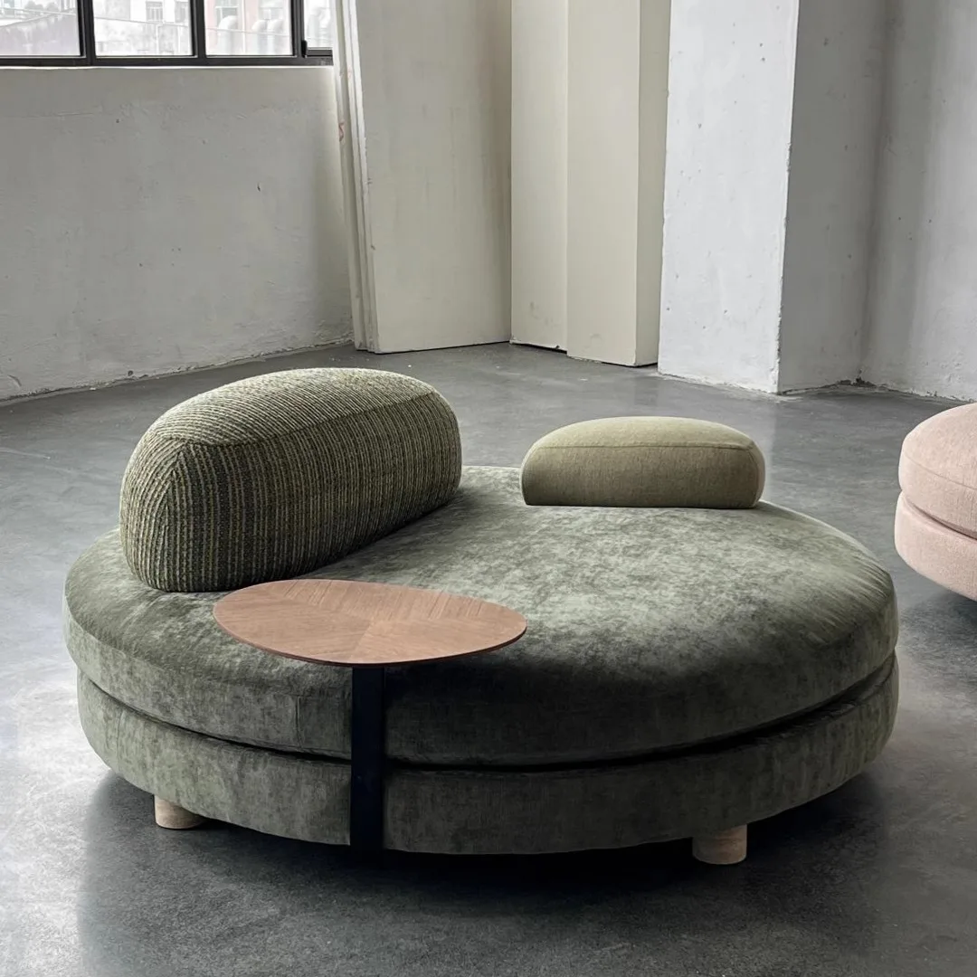 

Modern Round Sectional Sofa Chenille Fabric Curved Lazy Sofa with Side Table for Living Room Bedroom