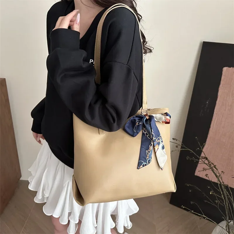 

Tote Bag Summer New Fashion Simple Handbag Silk Scarf Decor Large Capacity Single Shoulder Bag