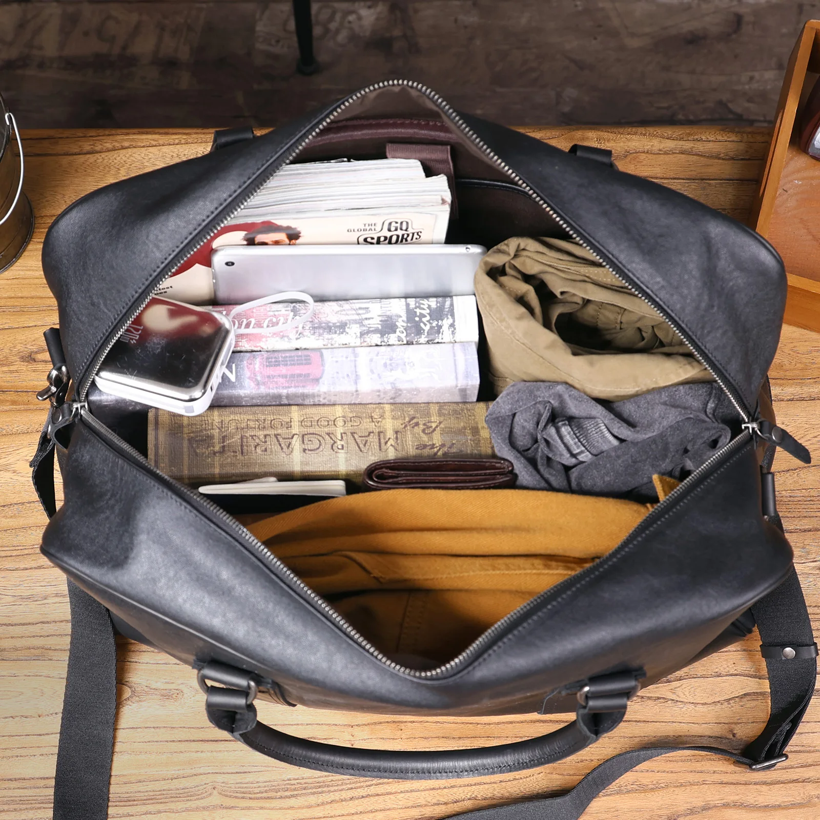 S.WORKER Vintage Reisetasche aus hochwertigem, pflanzlich gegerbtem Leder, Herren-Weekender-Reisetasche, Sporttasche für Outdoor-Reisen – Detail 17