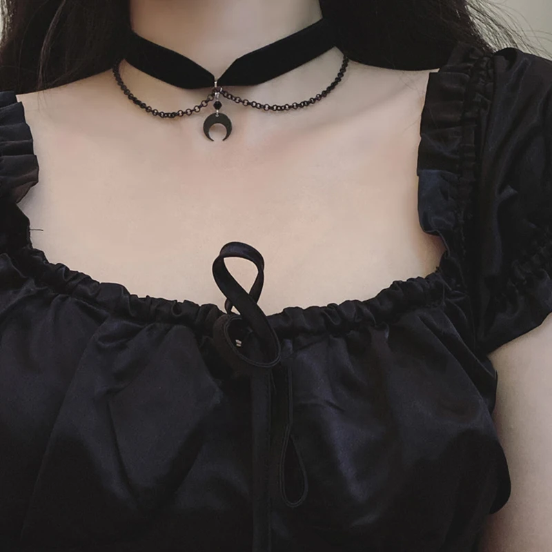 Korean Style Vintage Gothic Clavicle Chain With Moon Pendant Fashion Choker Necklace For Women Girl Neck Jewelry Accessories