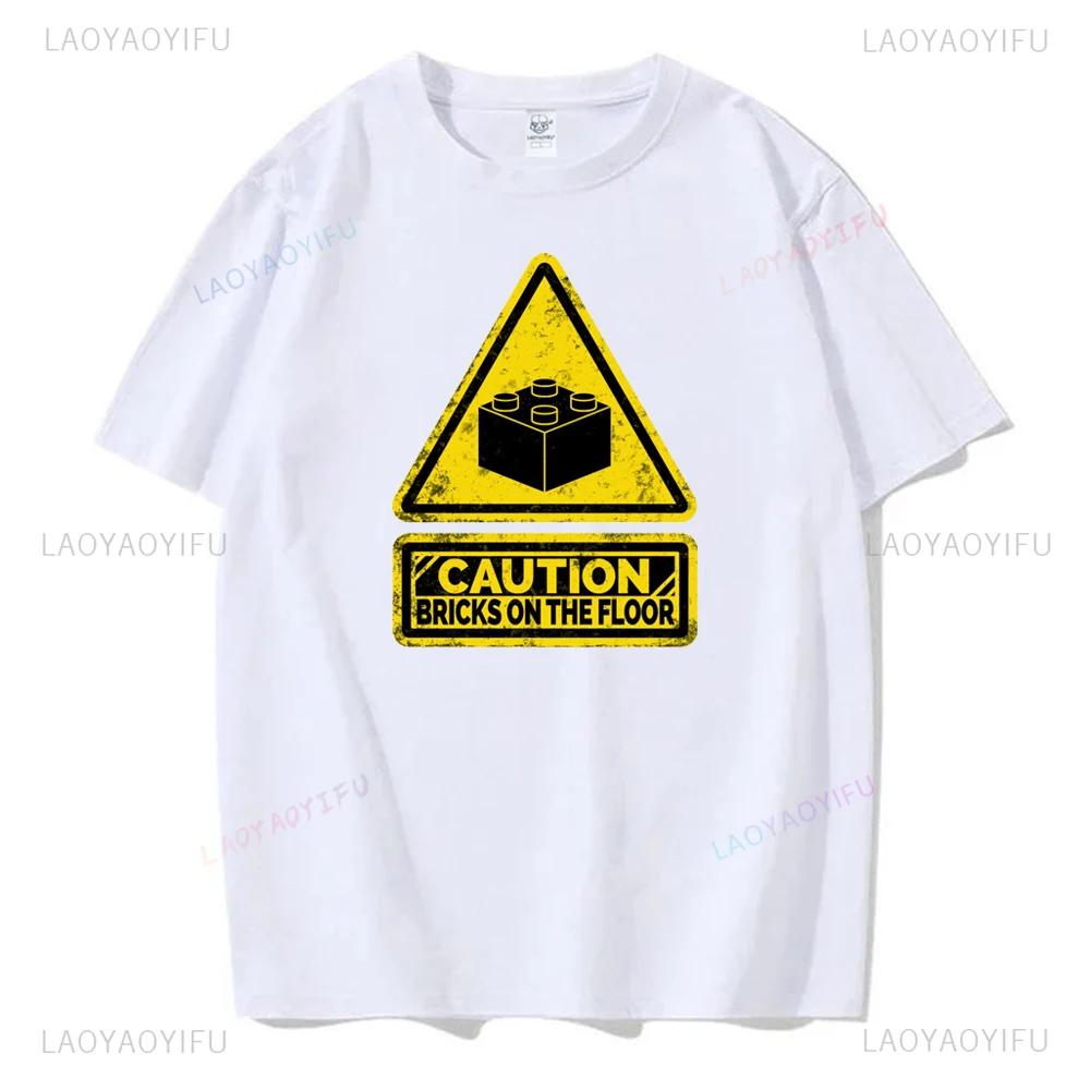 Vintage Caution Bricks on The Floor Funny Cartoon Graphic Printed T-shirt Streetwear Hip Hop Casual Loose Man Tshirt Hipster Tee