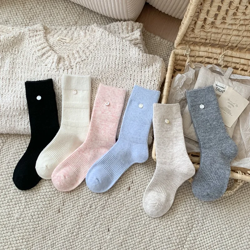 hot sales new arrived girls socks children students young girl Teenagers winter autumn stealth white black solid sock 5pair/lot