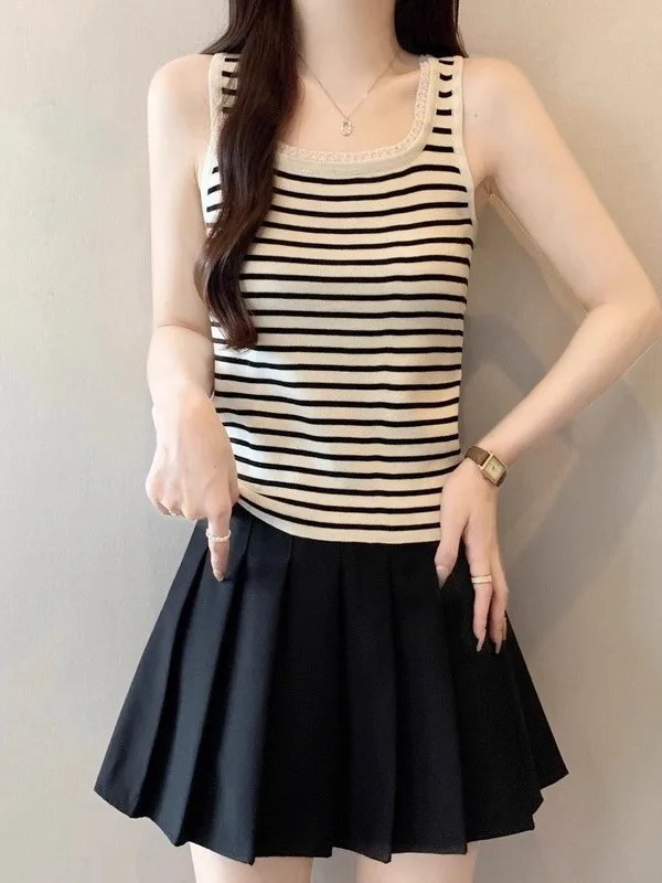 プラスサイズの女性のレーストリムスクエアカラースベルストラップベストアウターストライプトップ夏ファイオン通勤スルールーズフィット