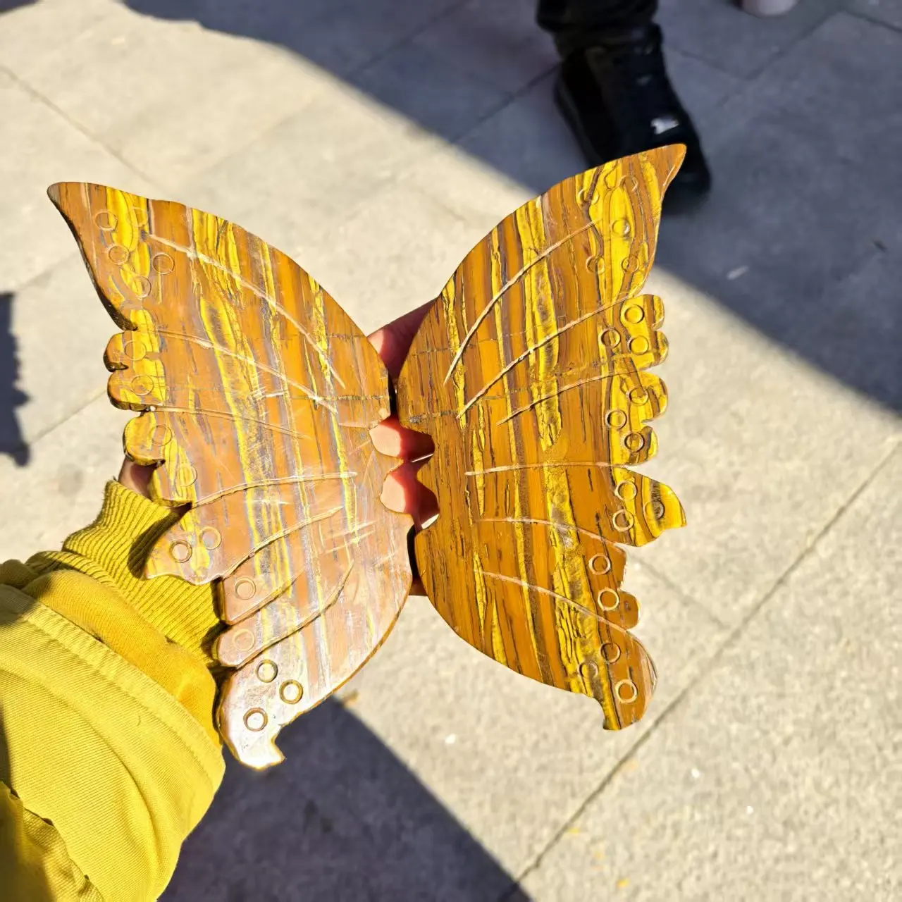 

Natural Tiger's Eye, Butterfly, Wing, Quartz Crystal Ore Carved Butterfly, Mineral Healing