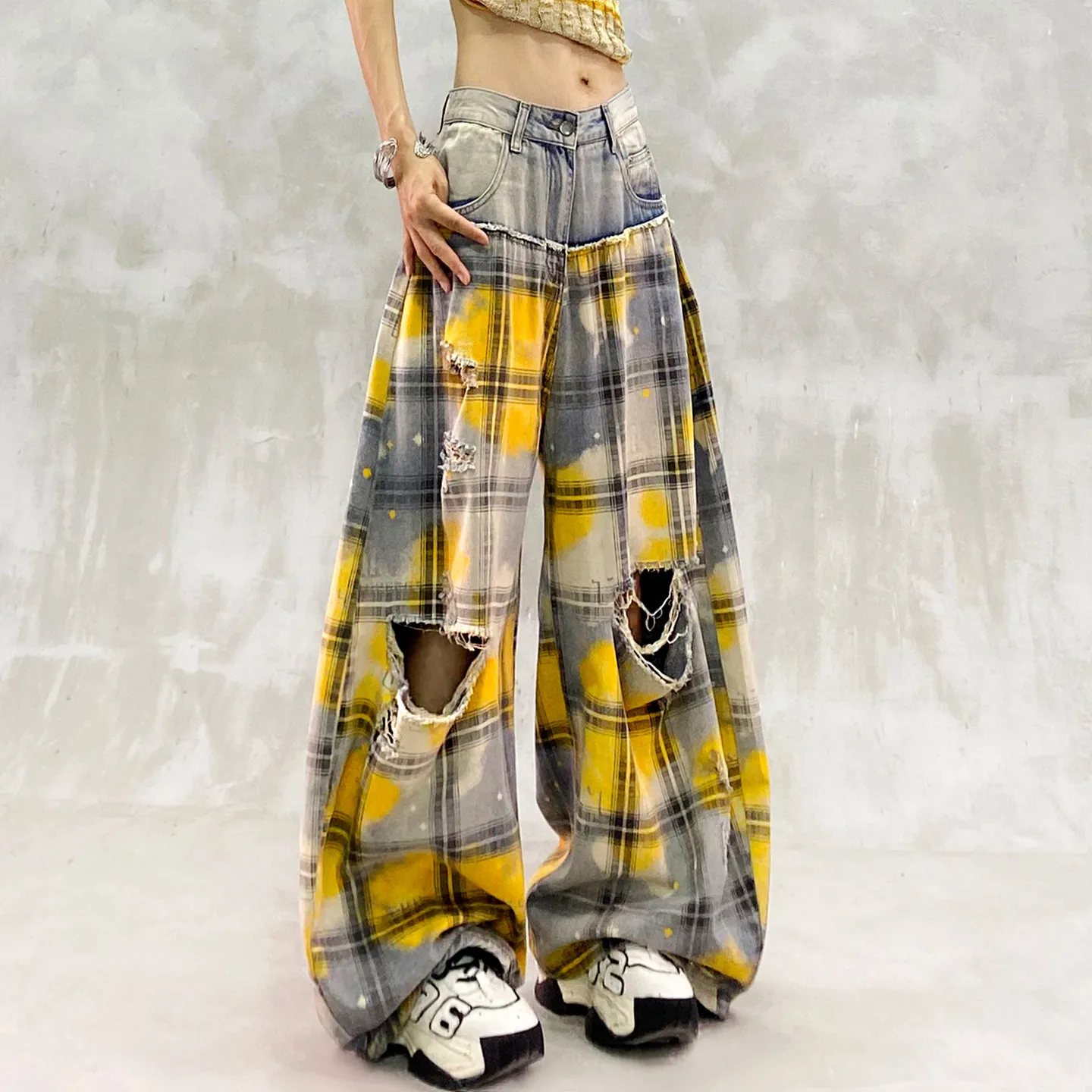 Plaid Patchwork Barrel Pants Womens Ripped Denim Jeans High Rise Loose Curved Leg Cut for Summer Everyday Casual Wardrobes