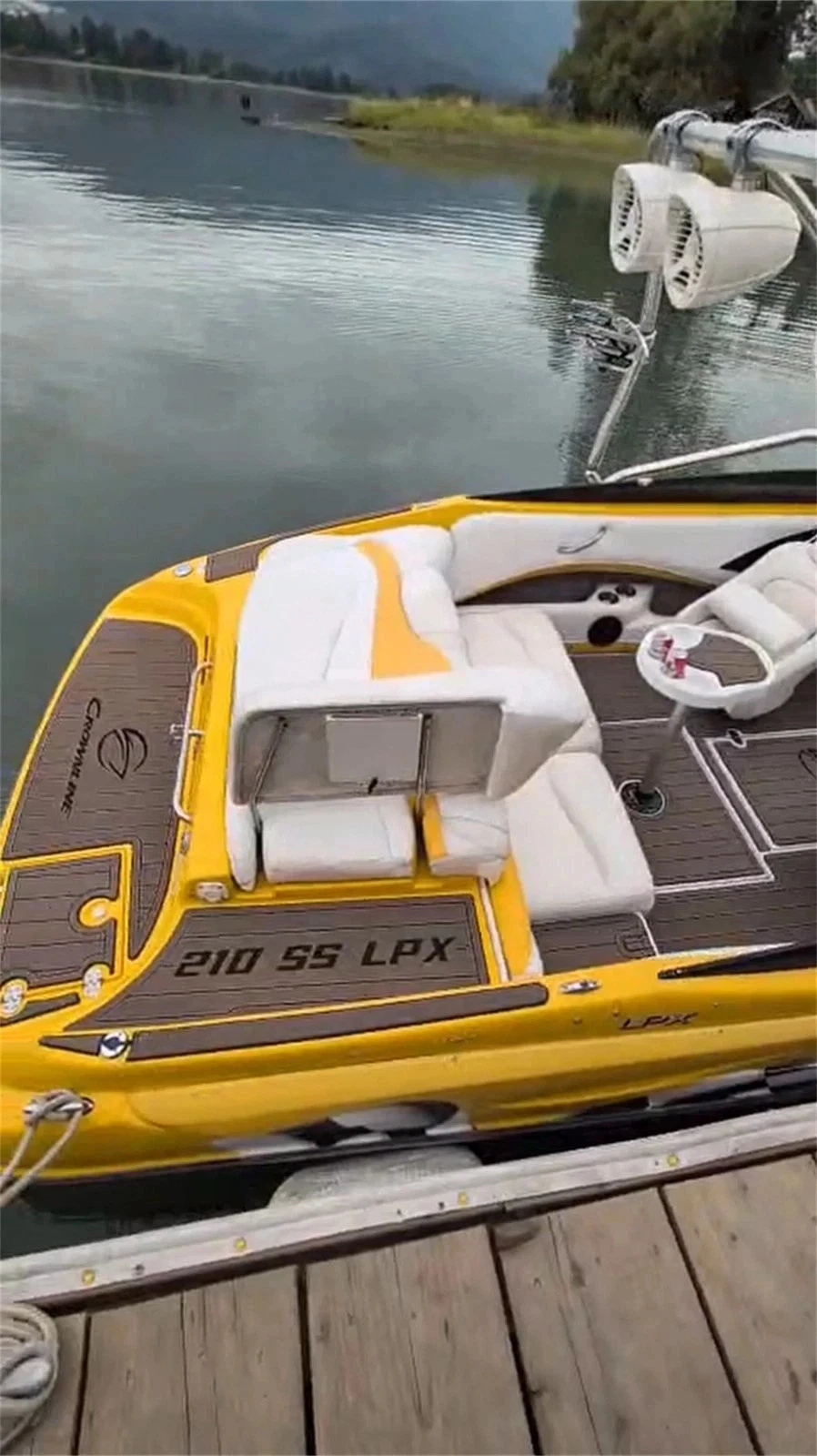 2006-2008 Crownline 210 LPX 1/4