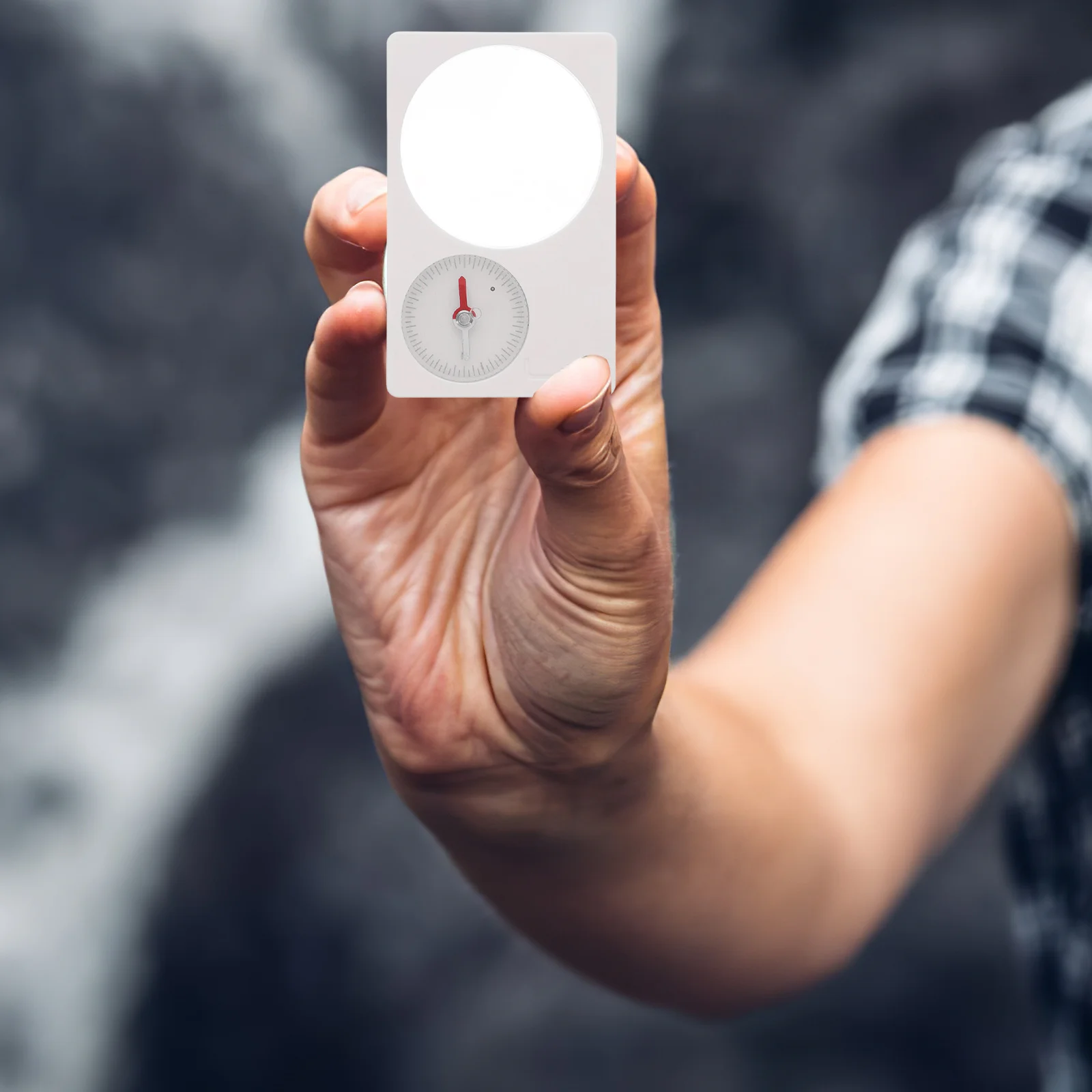 

1pcs Compass With Magnifying Glass Compact Square Lightweight Outdoor Navigation Tool For Hiking Camping Backpacking Survival