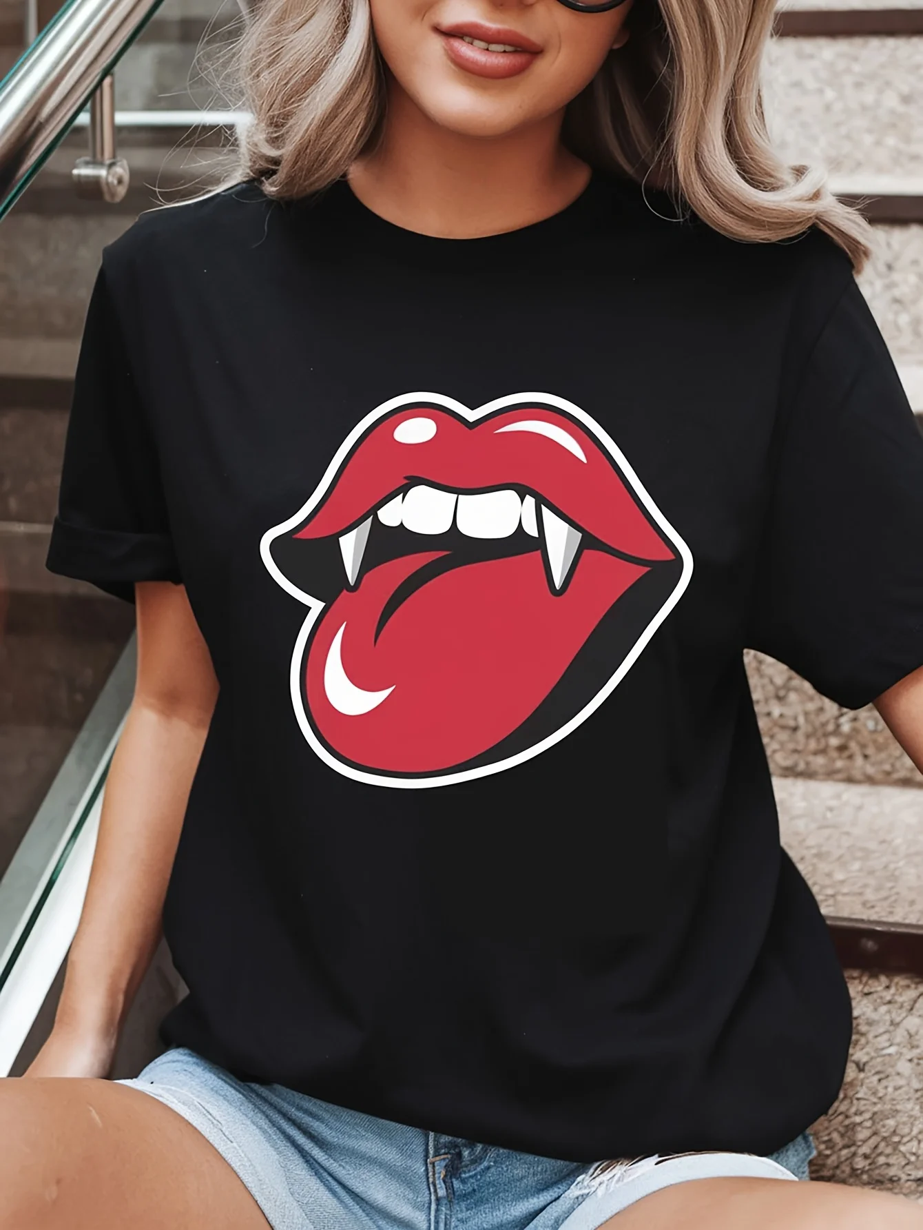 

Women's Vampire Lips Graphic T-Shirt Bold Red White Geometric Print Casual Tee Round Neck Short Sleeve Top Aesthetic Clothes