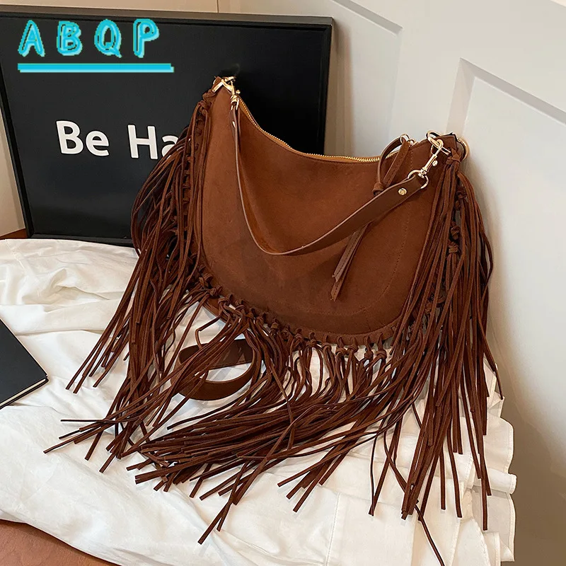 

Women's Shoulder Bag Personalized and Fashionable Women's Shoulder Crossbody Bag Large Capacity Solid Color Casual Women's Bag