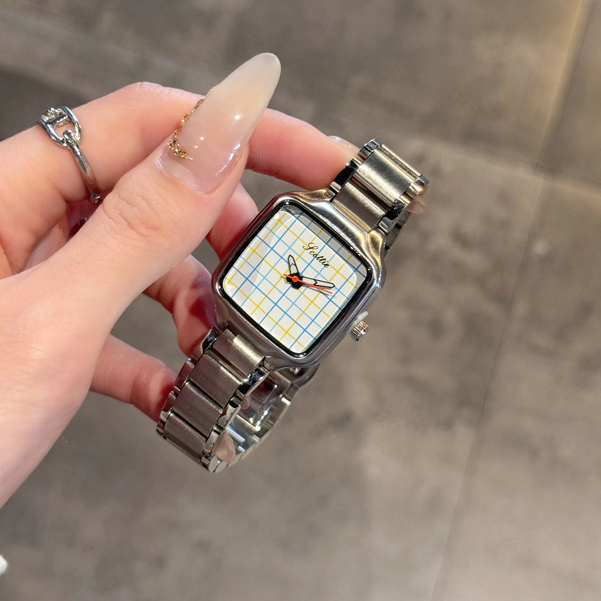 الدوبامين موضة ساعة نسائية 2025 جديد فاخر المتخصصة ساعة كوارتز عادية بسيطة لطيف الفتاة ساعة كلية نمط ساعة متقدمة #2