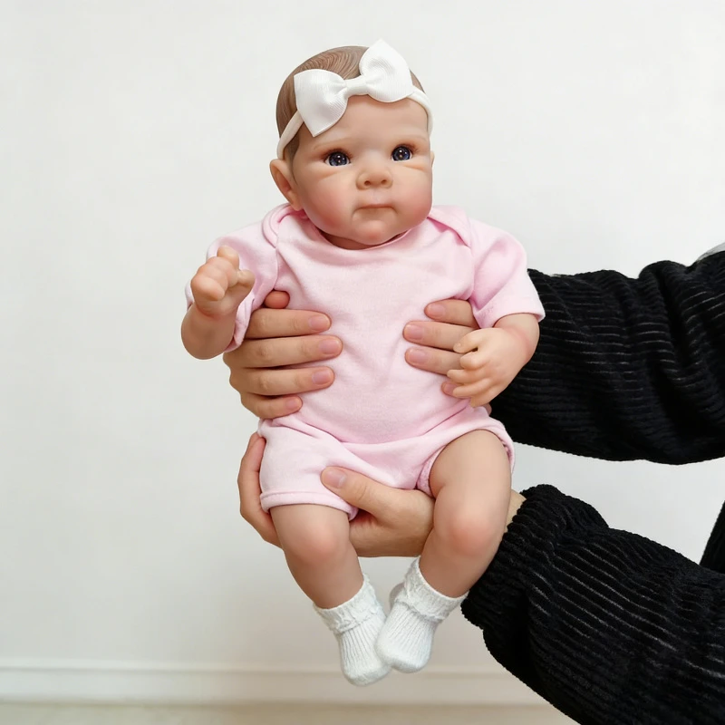 

45cm NewBaby Size Reborn Bettie Lifelike Soft Touch Cotton Body Baby Doll with Blue Eyes
