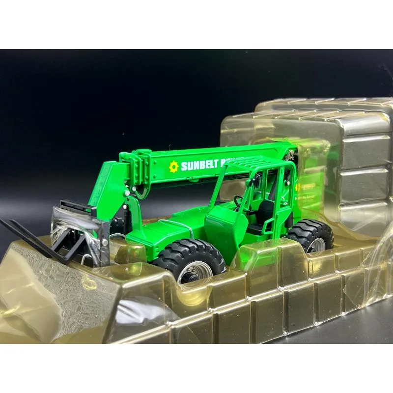 Diecast 1:32 Scale JLG SkyTrak 8042 Extendable Arm Truck Alloy Car Model