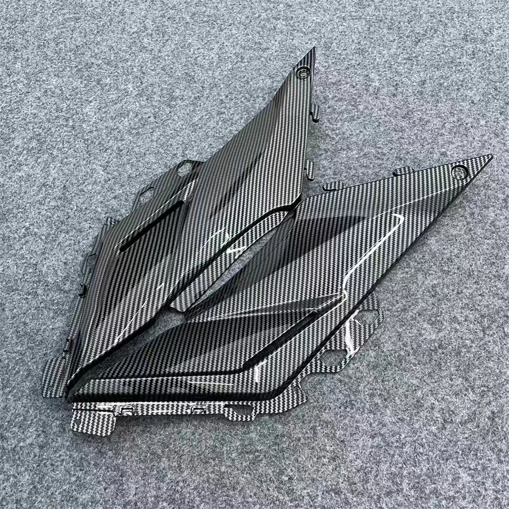 ABS motorcycle fairings are suitable for GSX250R fuel tank caps in 11 12 13 14 15 16 17 18 19 2020-2024 with carbon fiber paint