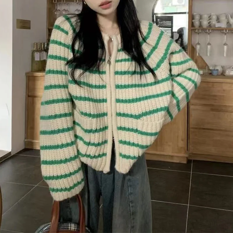 

Striped Knitted Cardigan Women Fall Vintage Sweet Soft O Neck Sweater Loose Pocket Design Double Zippers Casual Preppy Lady Coat