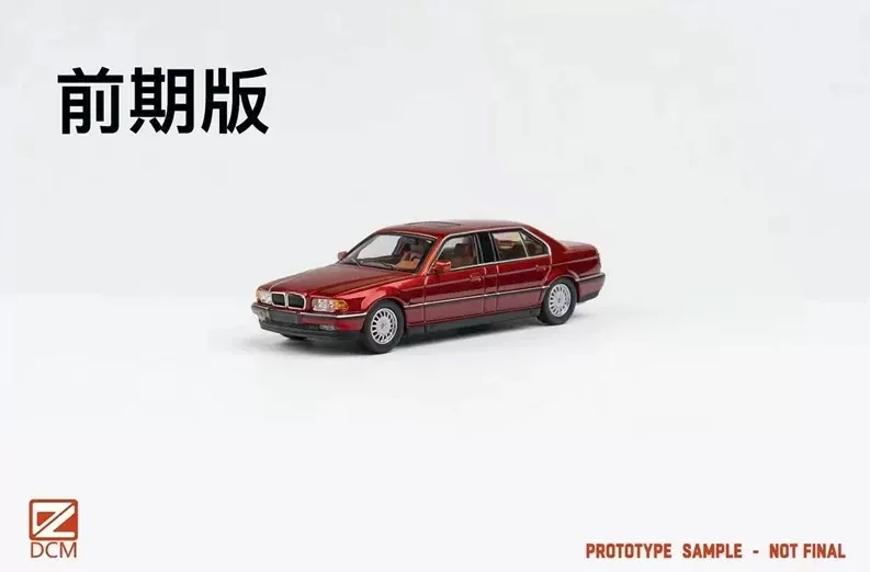 **Pre-order **DCM 1:64 E38 7-Series Gradient Red /Metal Blue Diecast Model Car