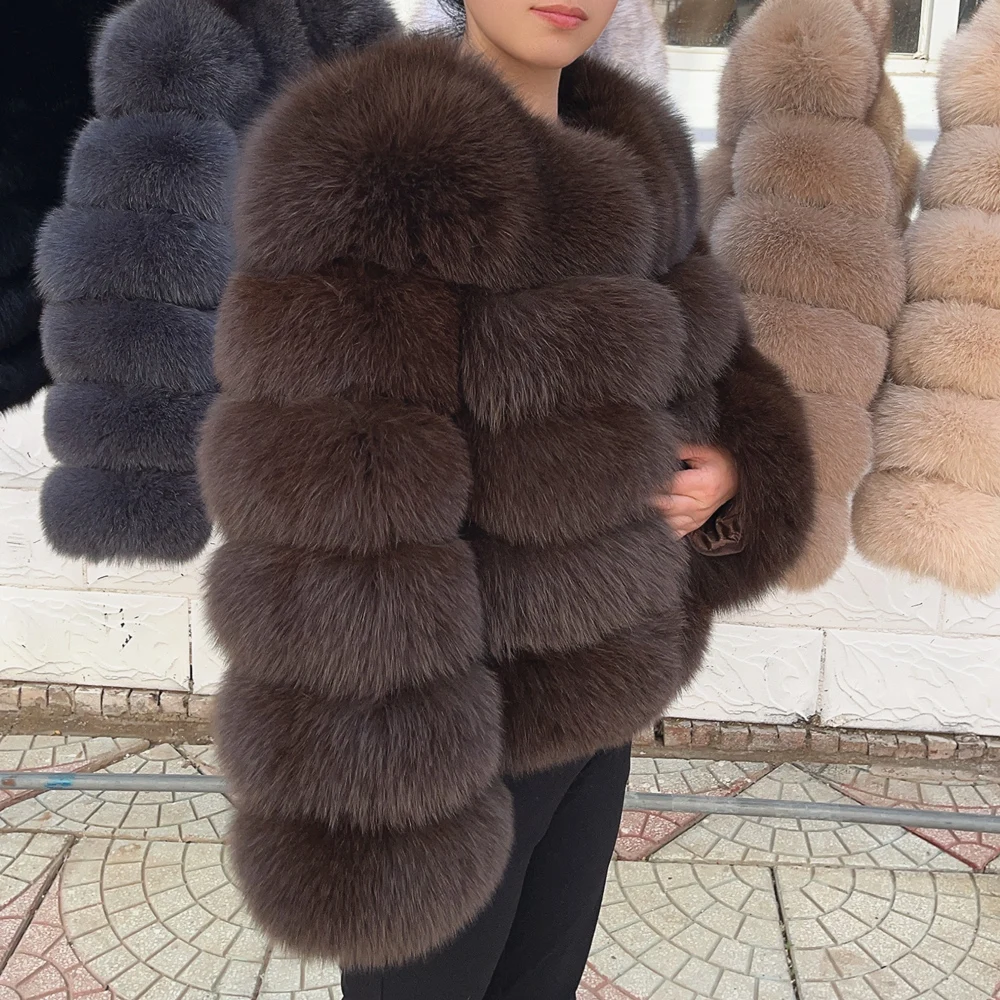 QUEENTINA 50 centimetri Reale Cappotto di Pelliccia di Volpe delle Donne di Nuovo Modo di Inverno Peloso 2025 Pelle E Pelle Bianca Abbigliamento Naturale Nuovo e Giubbotti