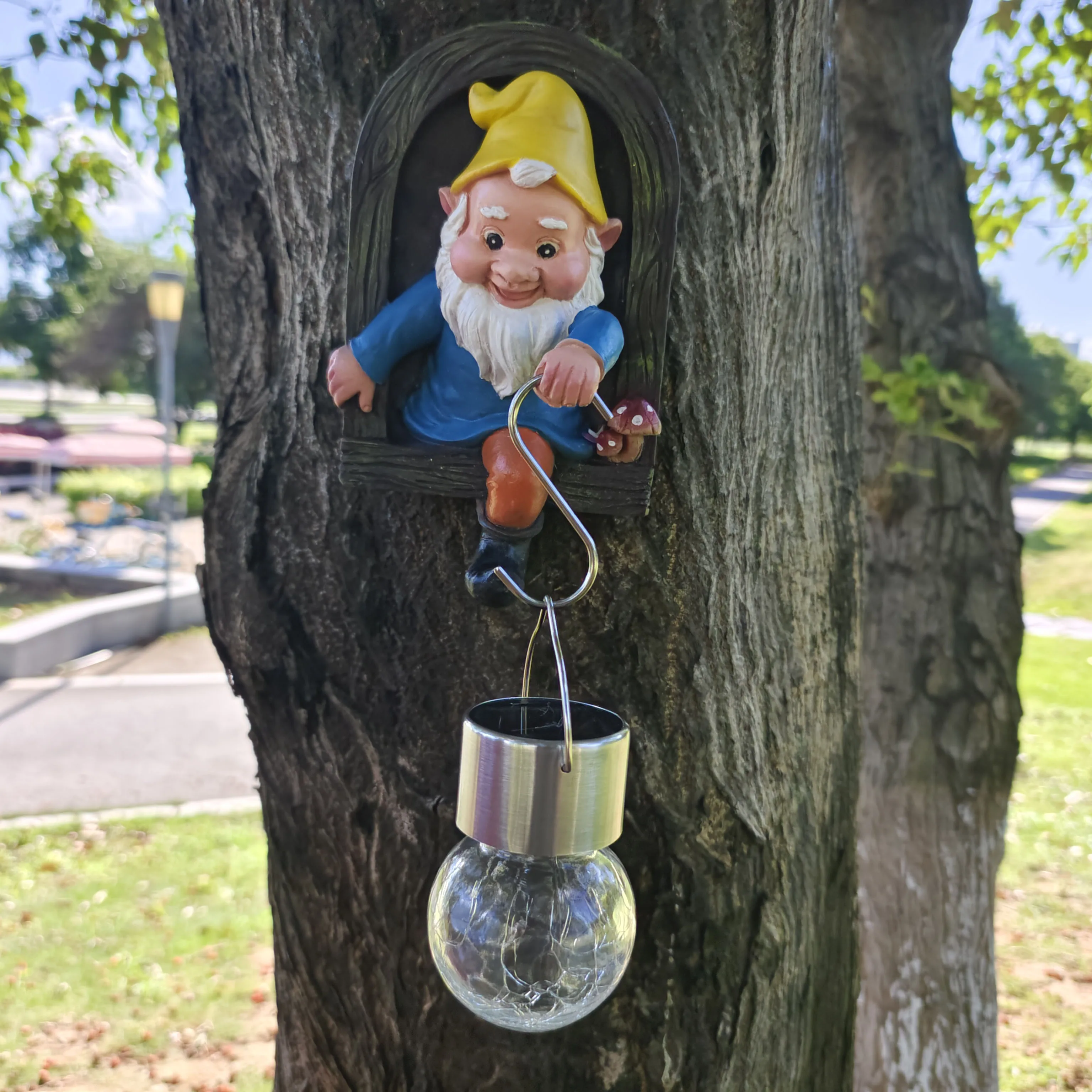 Dwarf for Garden Solar Light Tree Decor Gnomes Statue Resin Garden Decoration Courtyard outdoor Ornaments Tree Hanging