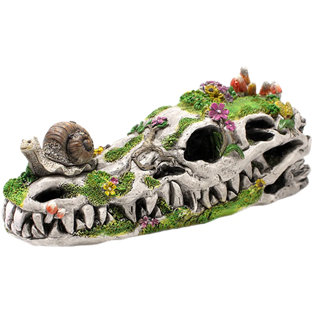 Resin Snail on Dinosaur Skull Statue Unique Garden Ornament Balcony Sculpture Resin Craft for Outdoor Garden Decor
