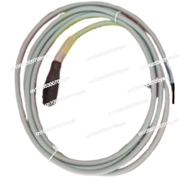 

2 шт. V15-G-2M-PVC 100% новый, оригинальный и подлинный