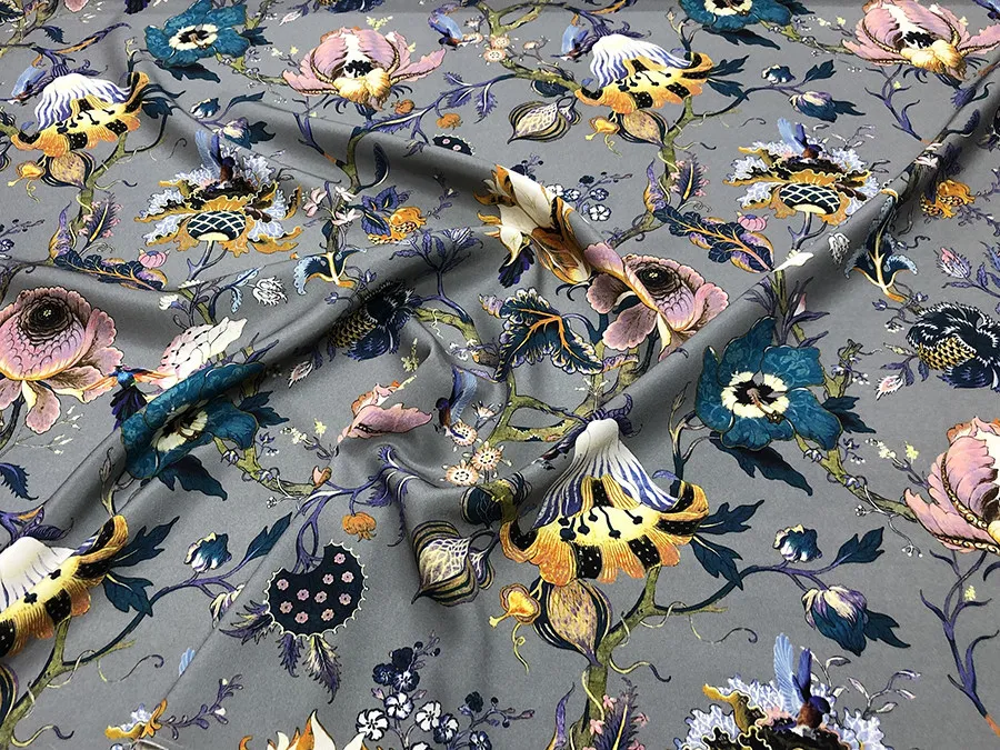 Designer Cloth 30 Momme Elastic Heavy Crepe Silk Clothing Fabric Gray Background Gorgeous Flower Inkjet Silk Fabric