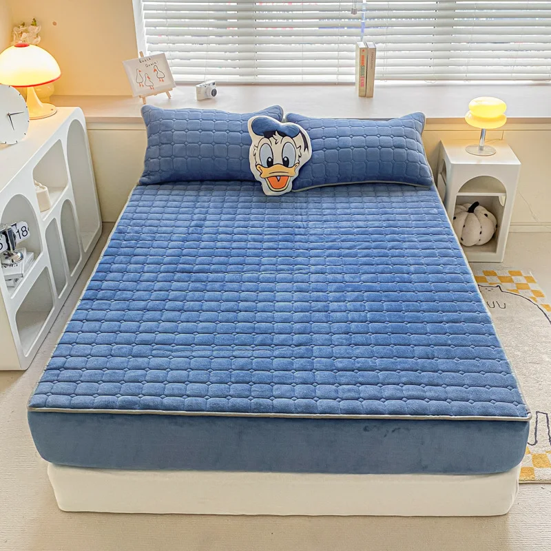 

bed cover single piece winter thick coral velvet quilted bedspread new mattress protector (No Pillowcase)