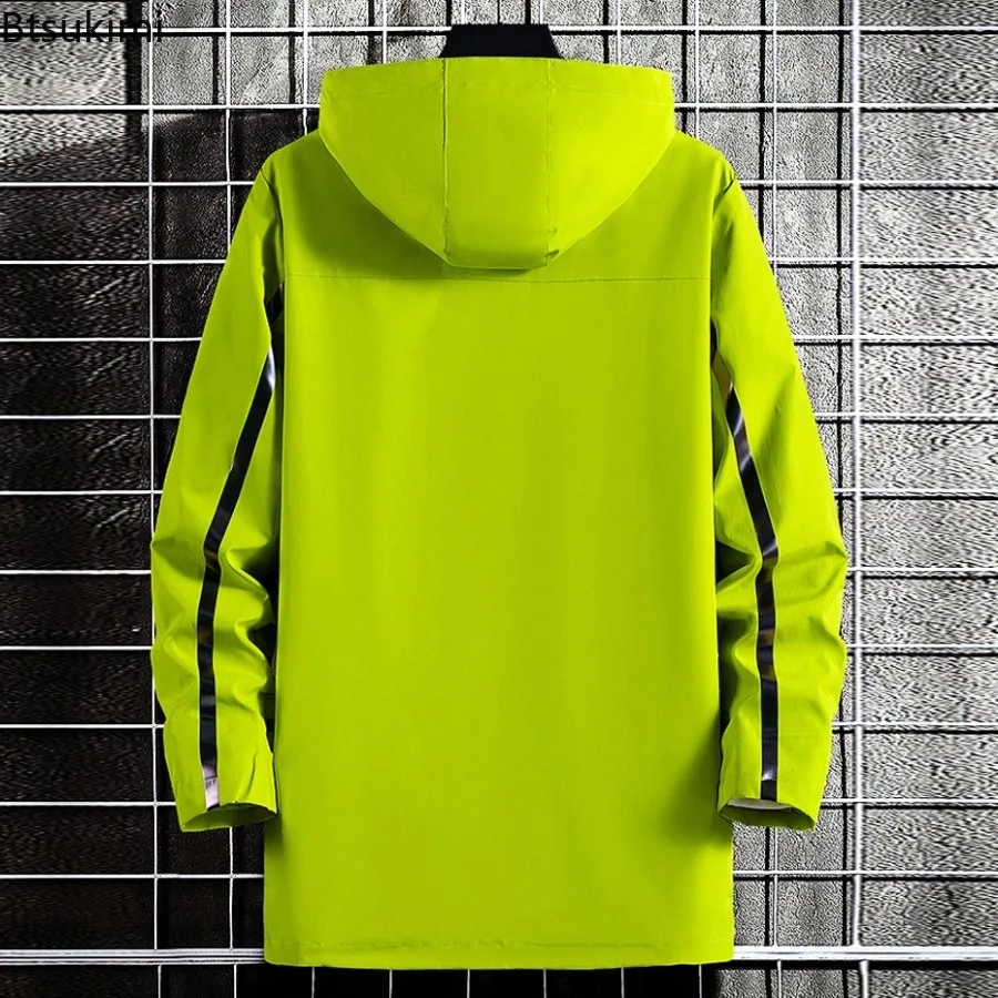 2026 New Men Windbreaker Jacket Plus Size Long Jackets Reflective Strip Design Hooded Coats Camp Jackets Male Outerwear Outdoor