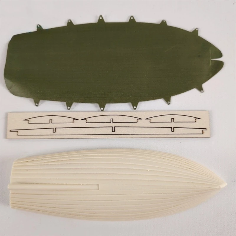 

16cm Mini Small Boat Model Kit Made of Resin Handmade Ships Assembly Model Kit Ship Toy