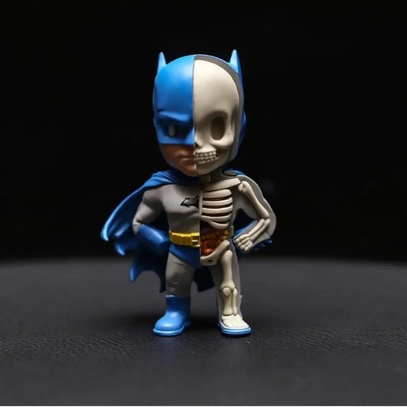 

Mighty Jaxx XXray Golden Age Коллекционная фигурка Бэтмена, оригинальная ПВХ полуанатомическая модель в стиле флэш-зеленый фонарь, игрушка