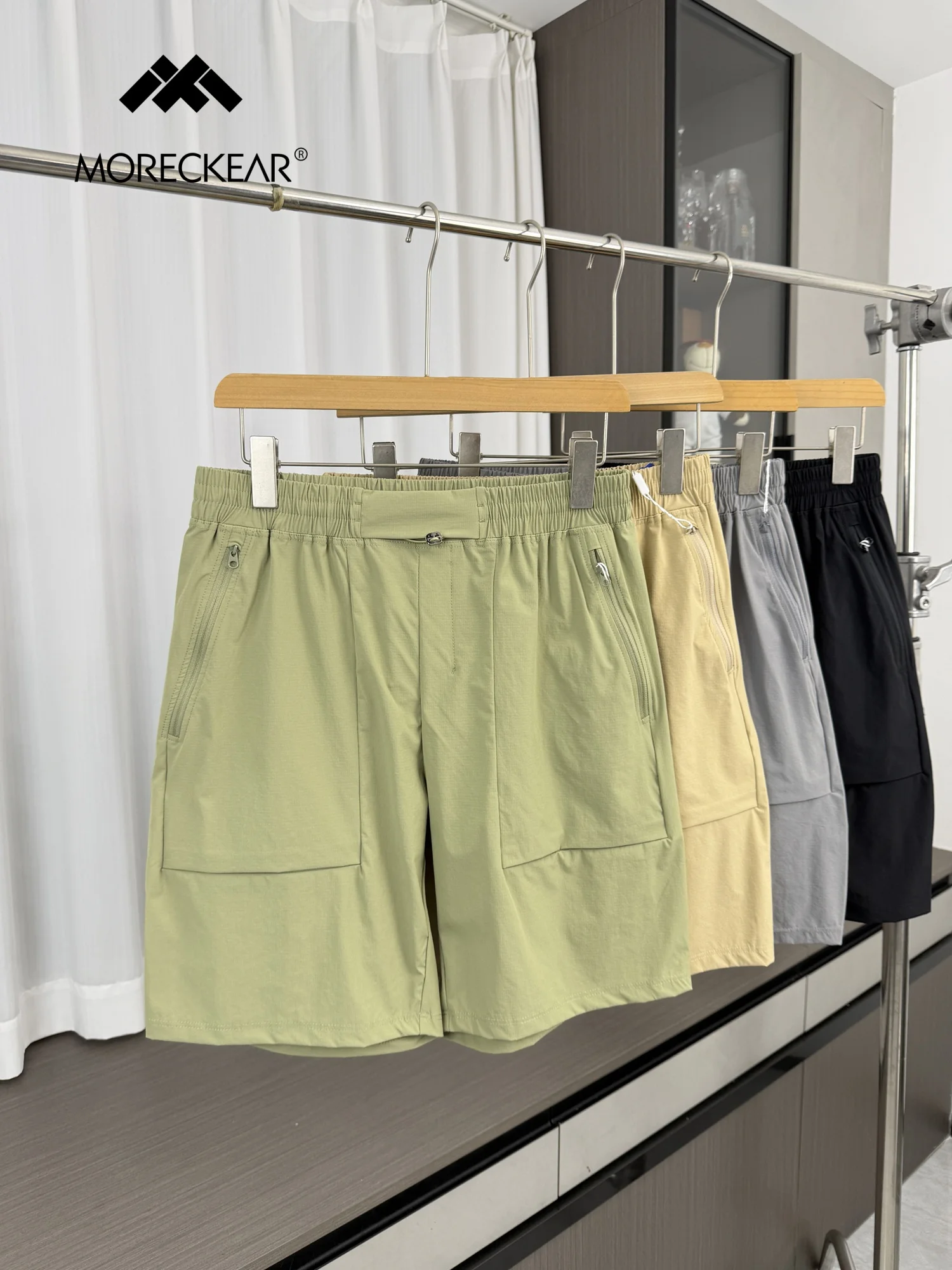 Breathable Skin-Friendly Men's Summer Outdoor Moisture-Wicking Quick-Dry Elastic Casual Sports Shorts Zipper Elastic Waist